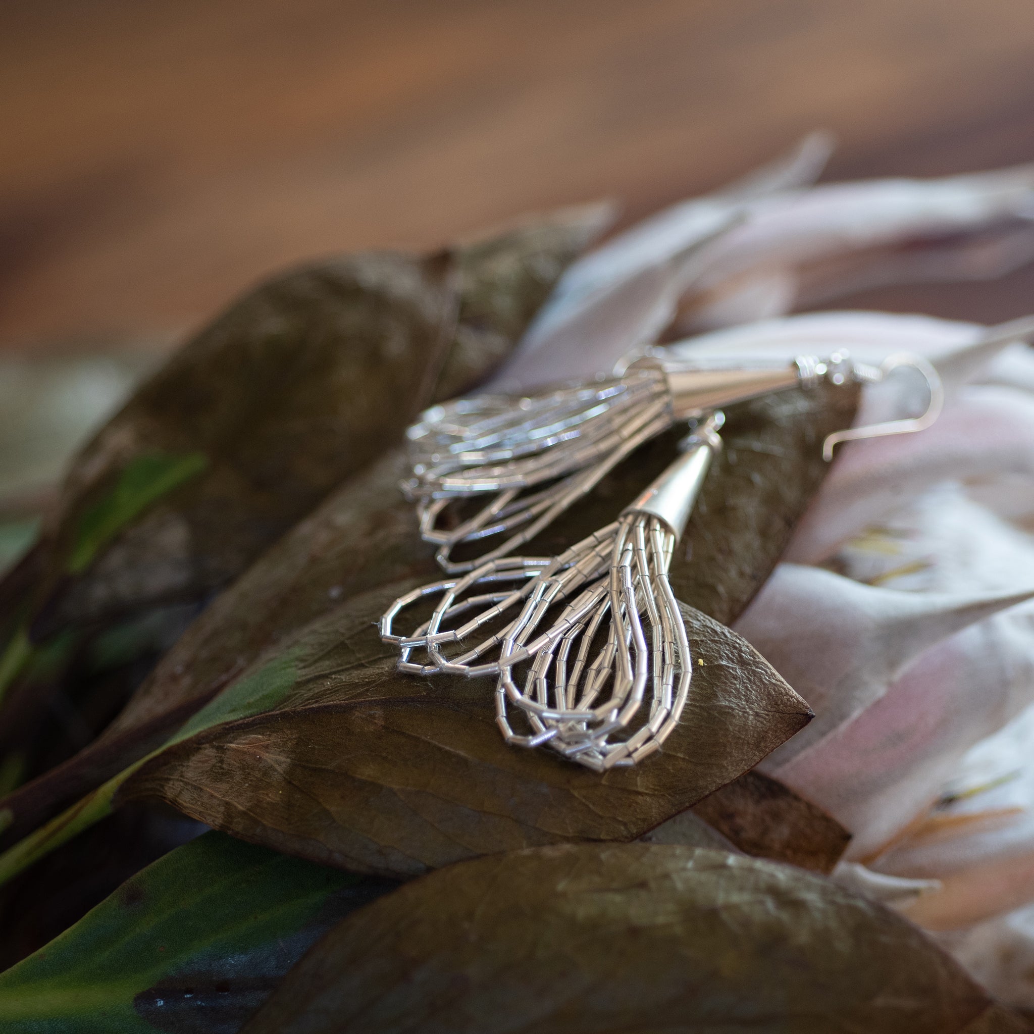 JEL020 - Flow Line Hook Earrings