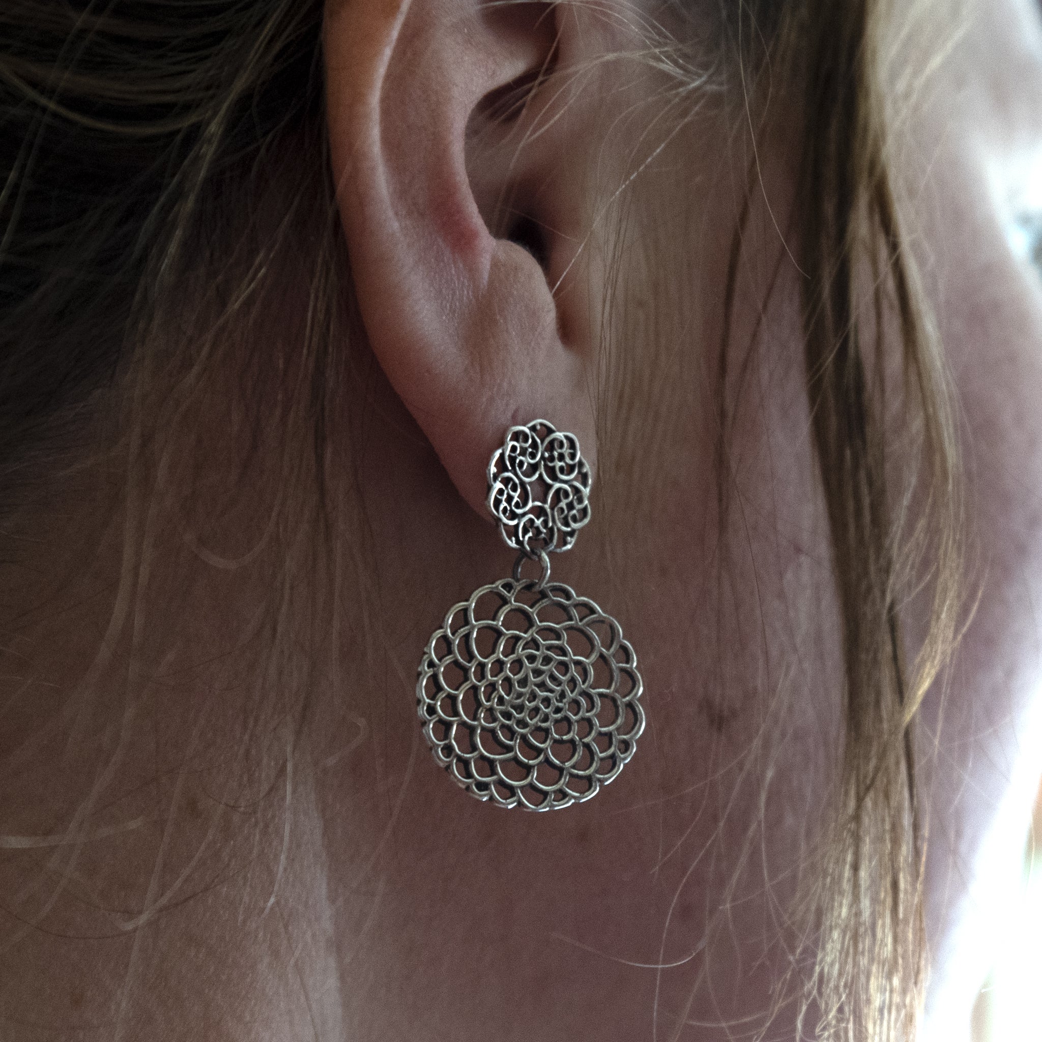 JES006 - Sterling Silver Flower Pattern Stud Earrings