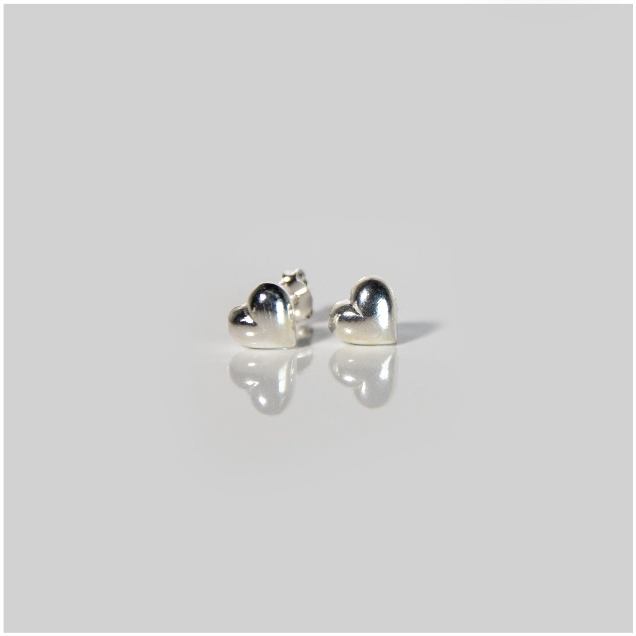 EK011 - Sterling Silver Heart Earrings - silverby-e.co.za