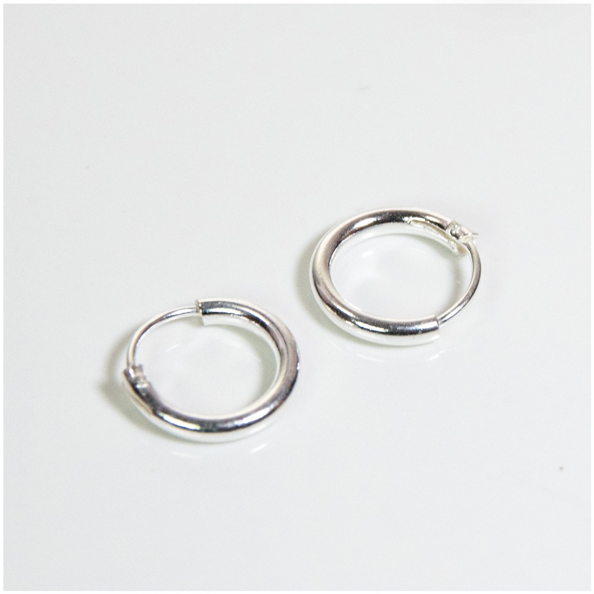 EL085 - Sterling Silver Hoop Earrings - silverby-e.co.za