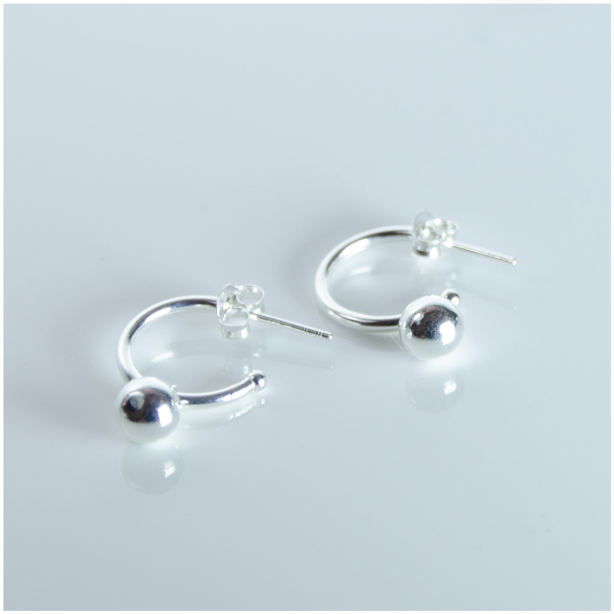EL093 - Sterling Silver Ring& Ball Push Back Earrings - silverby-e.co.za