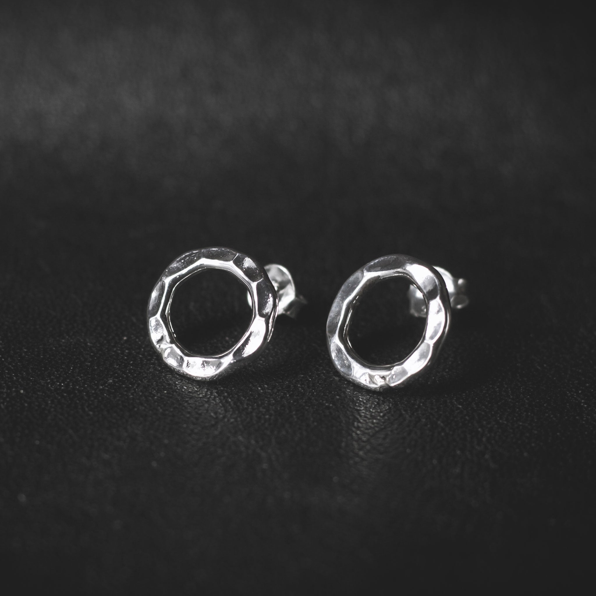 ES016 - Sterling Silver Circle Earrings - silverby-e.co.za