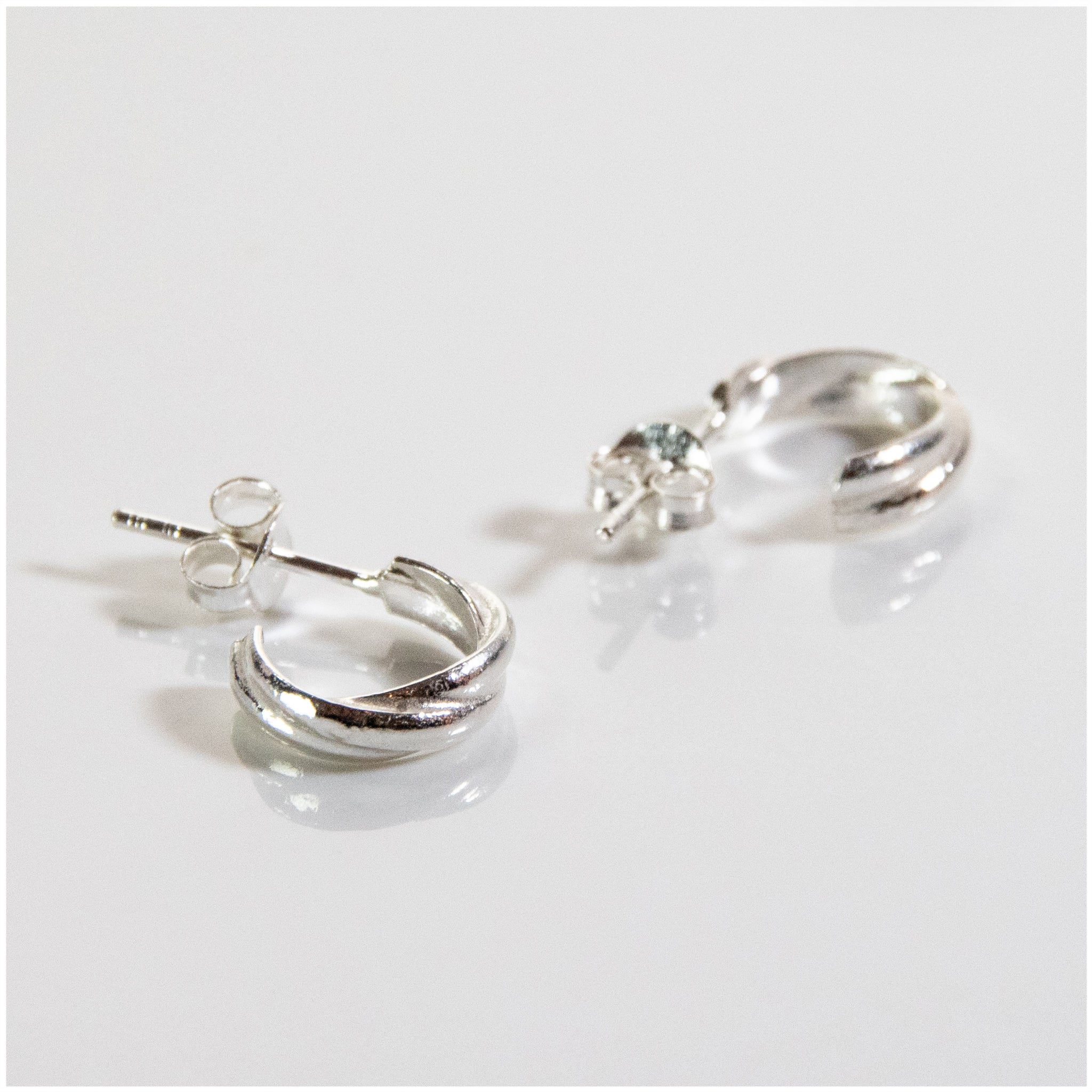 ES046 - Sterling Silver Push Back Earrings - silverby-e.co.za