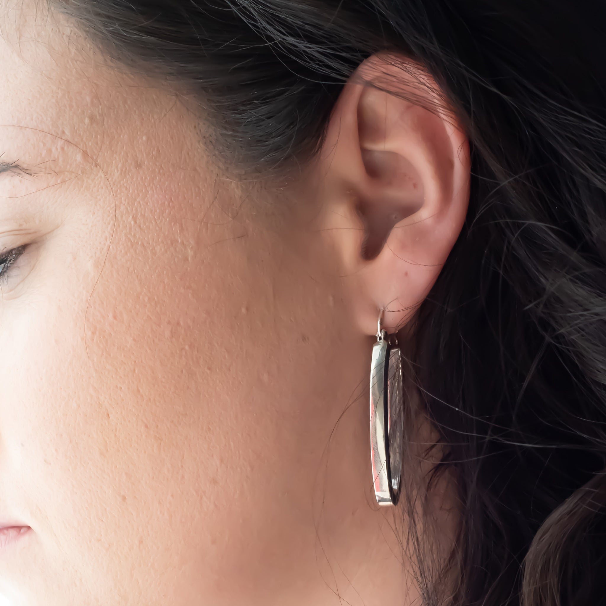 ES070 - Sterling Silver Oval Hoop Earrings - silverby-e.co.za