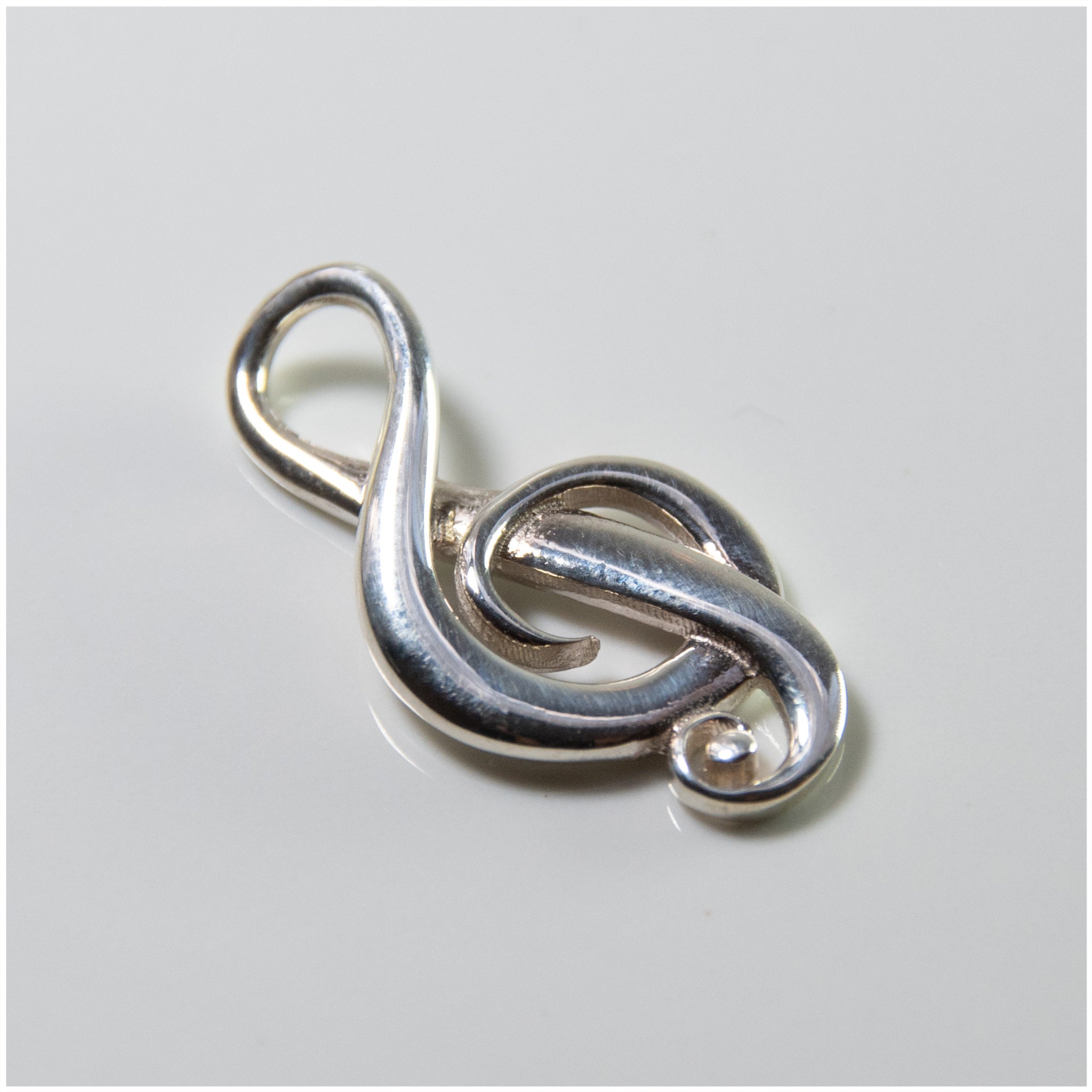 PL001 - Sterling Silver Music Note Pendant - silverby-e.co.za