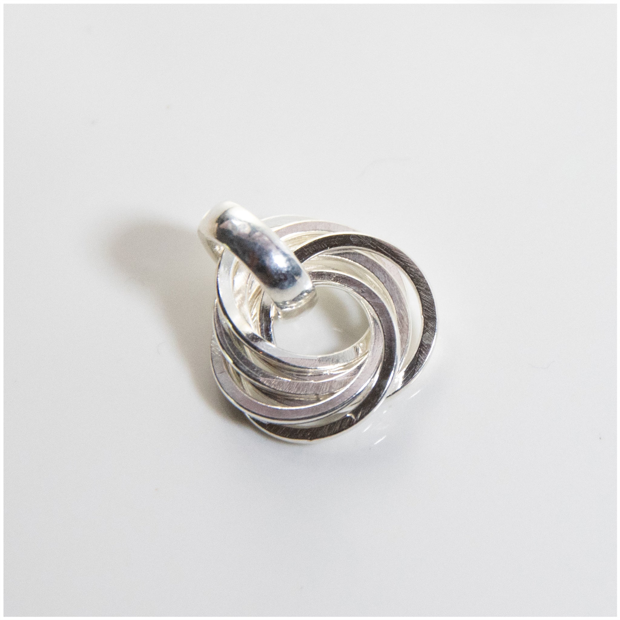 PR014 -Sterling Silver Pendant with Chain - silverby-e.co.za