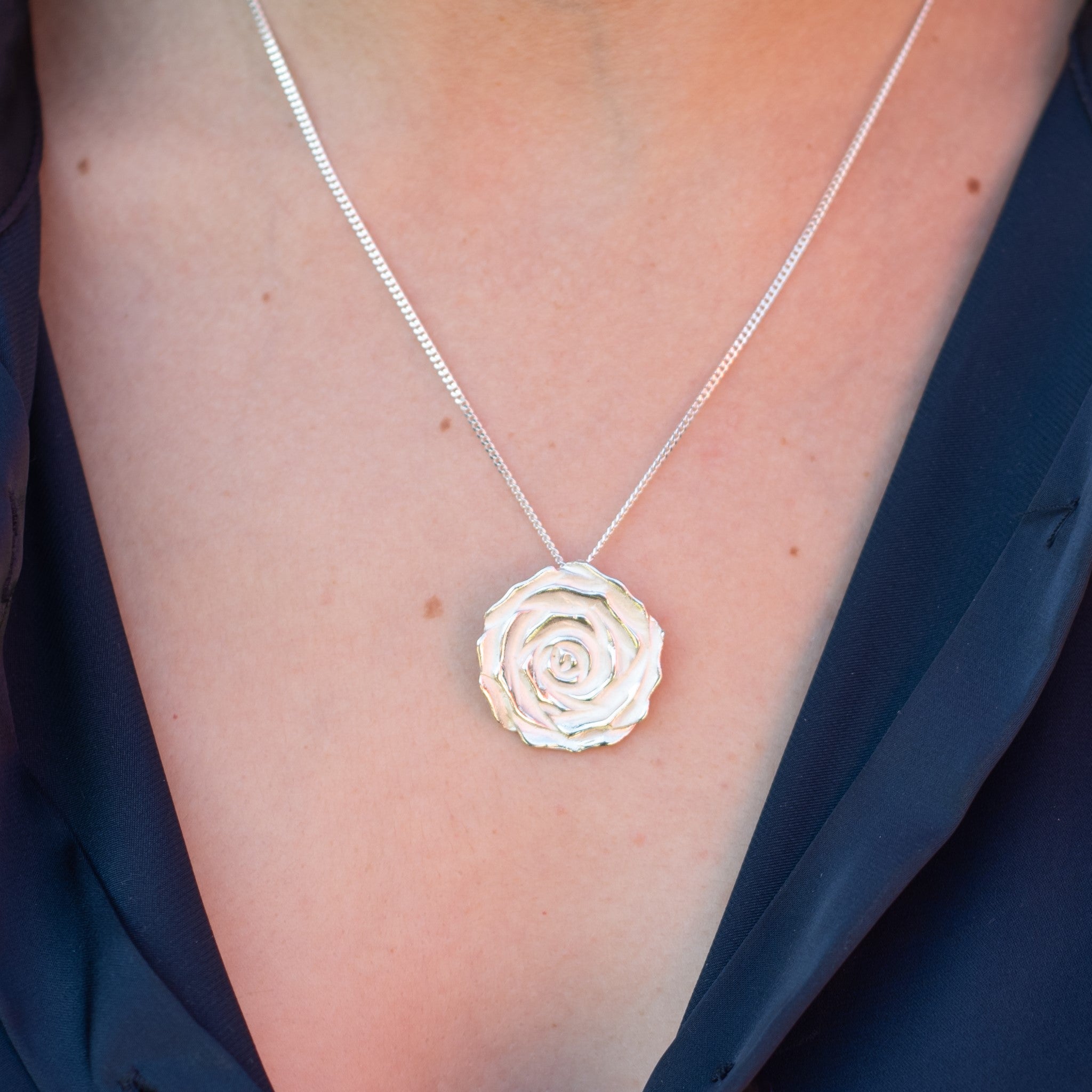 PR017C - Sterling Silver Matt Rose Pendant & Chain