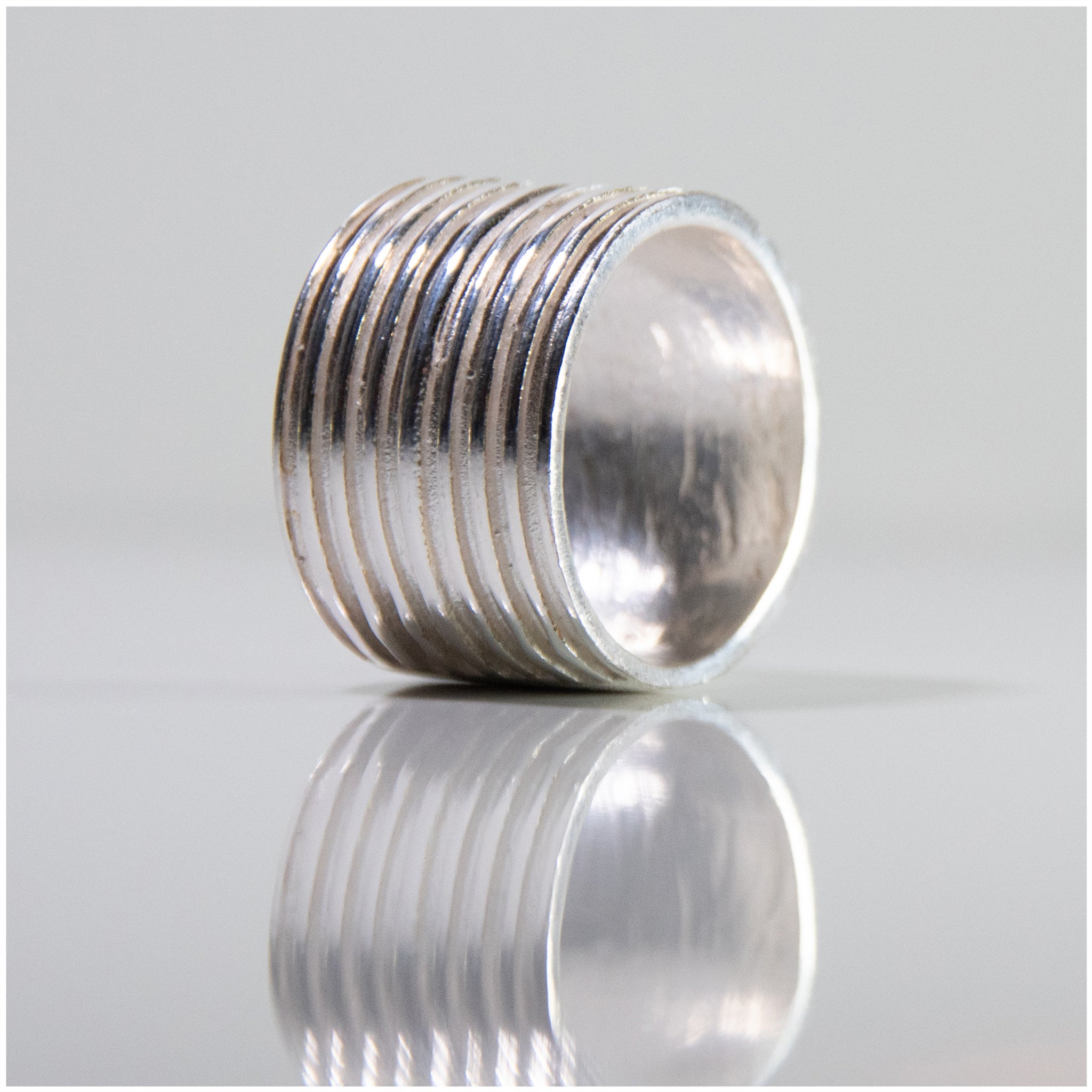 R029 - Sterling Silver Ring - silverby-e.co.za